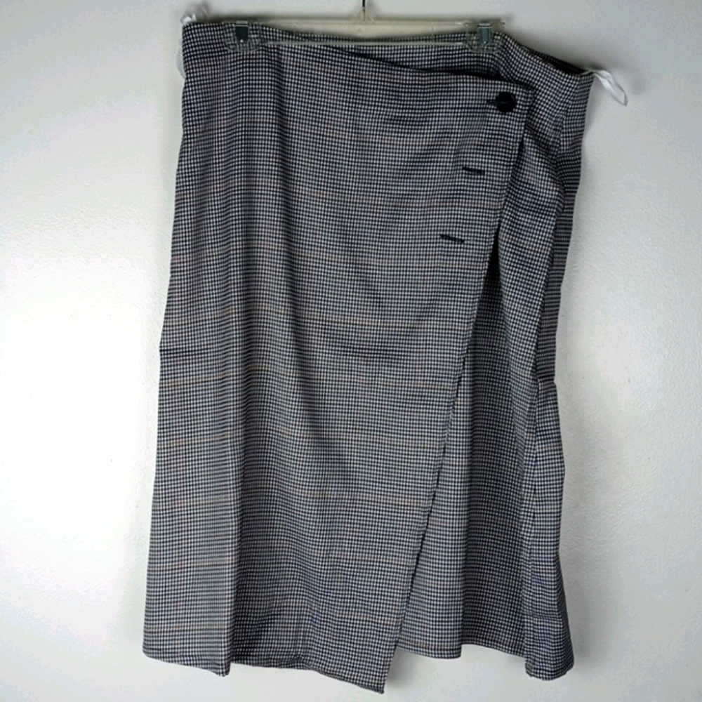 Kenancy Houndstooth Wrap Skirt